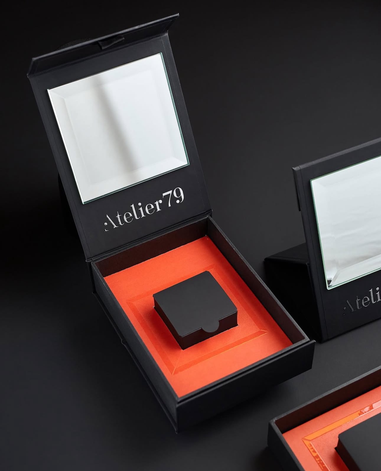 Custom high-quality printed materials by Levelprint